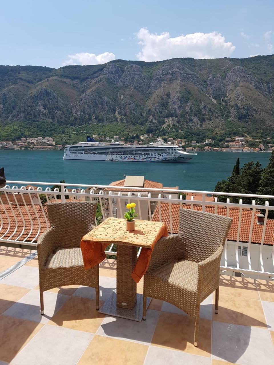 Apartments Peranovic 2 Kotor Ngoại thất bức ảnh